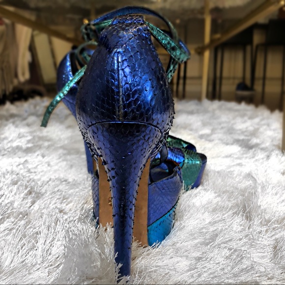 Gucci Python Platforms - Picture 3 of 4